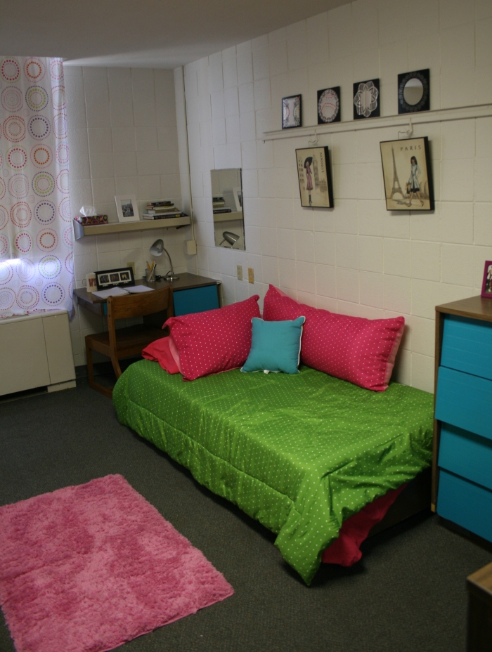 Cross Hall Room